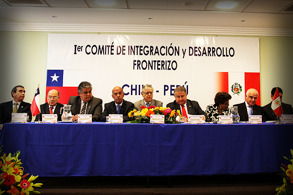 Santiago y Lima firmaron un nuevo reglamento fronterizo