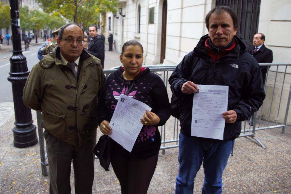 Con los primeros inscritos ante el SERVEL se inició campaña Voto Migrante
