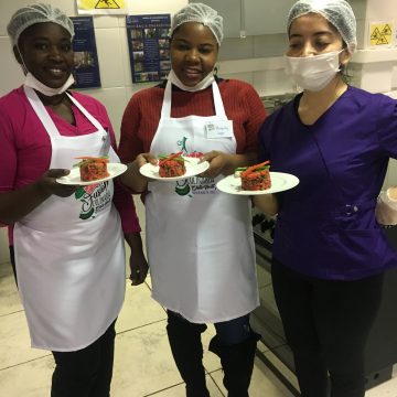 Equipo integrado por comunidades migrantes y académicos U. de Chile lanza recetario chileno-haitiano