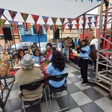 Taller de radio de lenguas indígenas de Arica realiza transmisión en vivo por el día de los patrimonios 2025