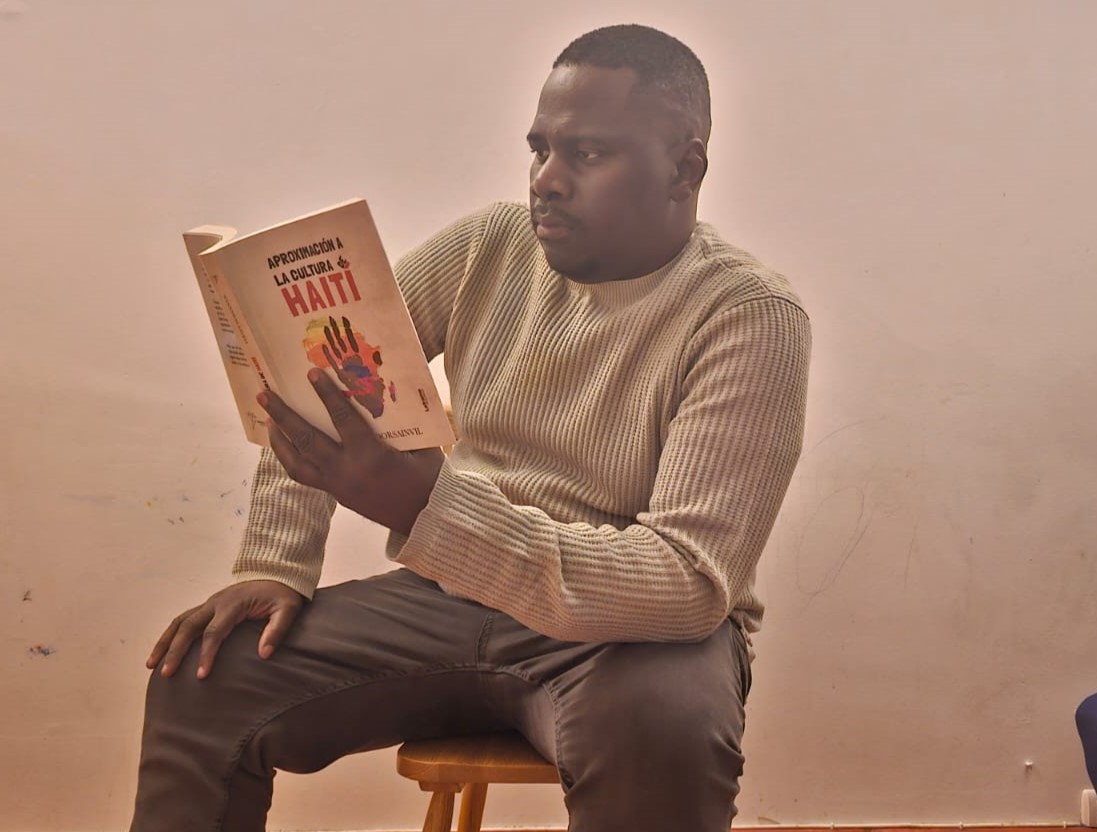 «Aproximación a la cultura de Haití»: una apuesta por el conocimiento como puente intercultural «Aproximación a la cultura de Haití»: una apuesta por el conocimiento como puente intercultural