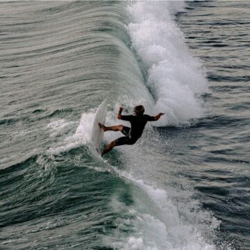 Pichilemu capital del surf: olas, escuelas y calendario de competencias